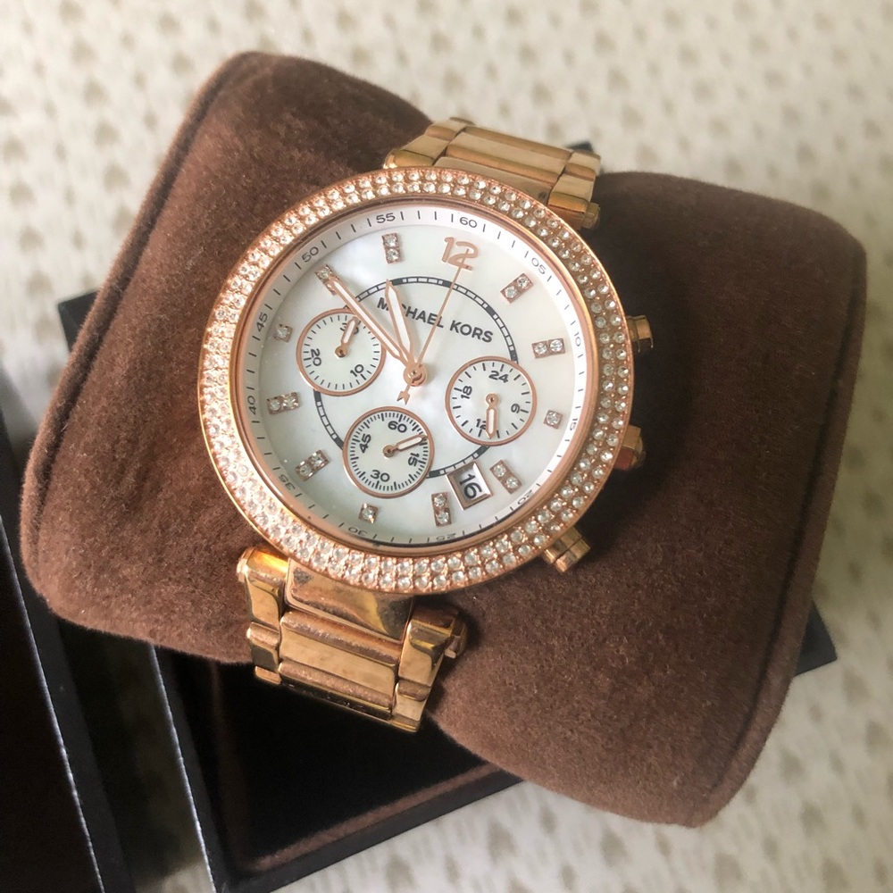 Michael Kors rose gold watch